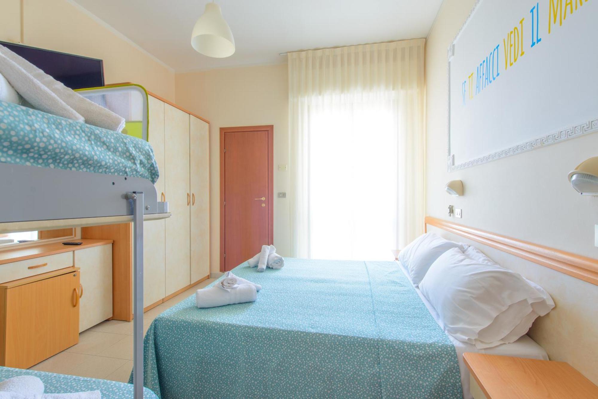 Hotel Nuova Medusa Римини Экстерьер фото